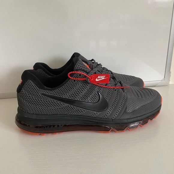 Nike Other - Nike Air Max 2017